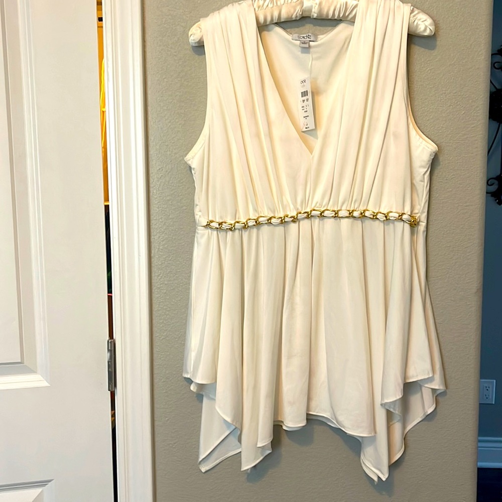Flowy Womans Top, Never worn!